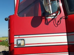 Used 1994 VolvoWhiteGMC WIA Door (Stock #SV-32-3)) Part Image