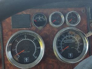 Used 2000 Kenworth W900 Instrument Cluster (Stock #SV-26-4)) Part Image