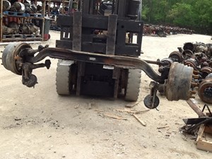 Used 2004 Freightliner CENTURY CLASS Front Axle, Complete (Stock #FA-2096)) Part Image