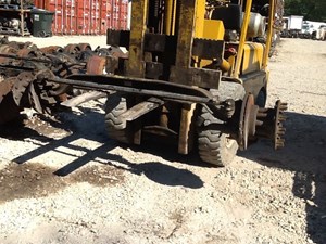 Used 1997 GM/Chev (HD) T6500 Front Axle, Complete (Stock #FA-2122)) Part Image