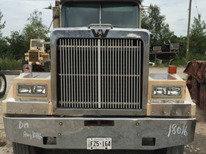 Used 1987 Western Star 4964 Hood (Stock #18016-2)) Part Image