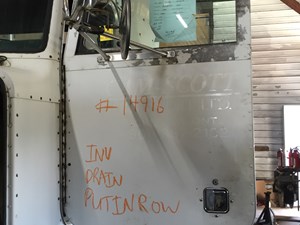Used 1998 Peterbilt 385 Door (Stock #14916-5)) Part Image