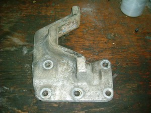 Used 1998 Ford Engine Mount (Stock #15013-13)) Part Image