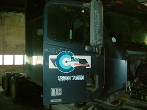 Used 2001 Freightliner CENTURY CLASS/COLUMBIA Door (Stock #01215-6)) Part Image