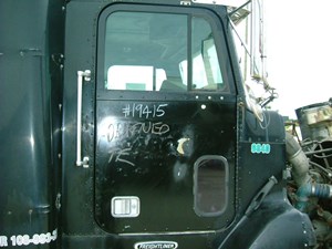 Used 1998 Freightliner FLD Door (Stock #19415-3)) Part Image