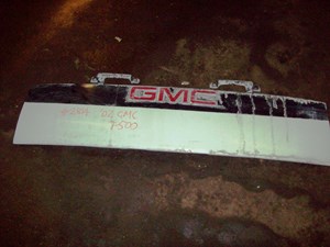 Used 2002 GMC T7500 Hood Image