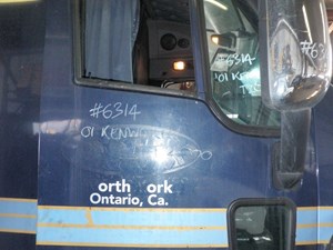 Used 2001 Kenworth T2000 Door Image