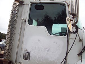 Used 2002 Kenworth T300 Door (Stock #65113-4)) Part Image