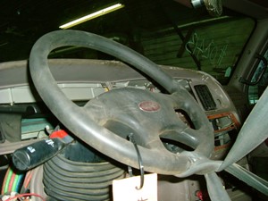 Used 2001 Peterbilt 387 Steering Column (Stock #02413-7)) Part Image