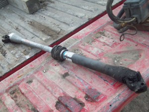 Used 2001 Peterbilt 387 Steering Shaft (Stock #02413-9)) Part Image