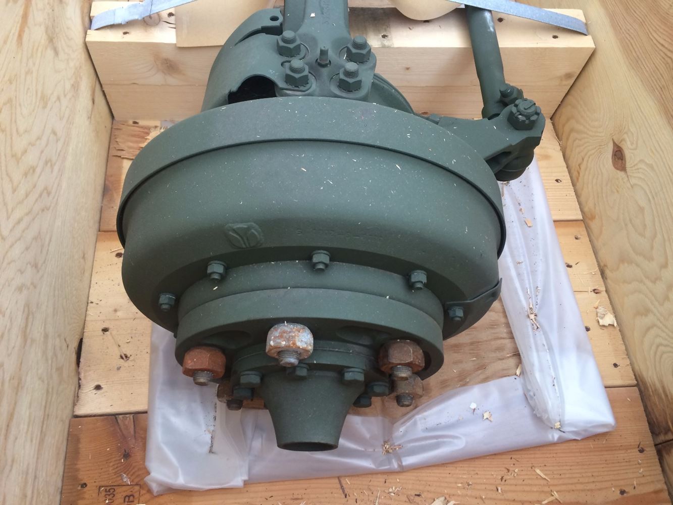New Meritor/Rockwell 2.5 ton Military Axle Housing (Front) for sale