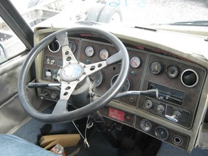 Used 1982 GM/Chev (HD) P30 Instrument Cluster (Stock #596-21)) Part Image