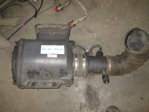 Used 2010 Hino 338 Air Cleaner (Stock #569-22)) Part Image