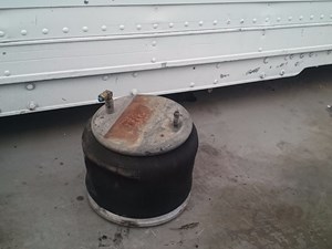 Freightliner Air Bag Parts P2 Tpi 2001 Freightliner Fld120 Air Bags Stock Sv 584 6 Part Image