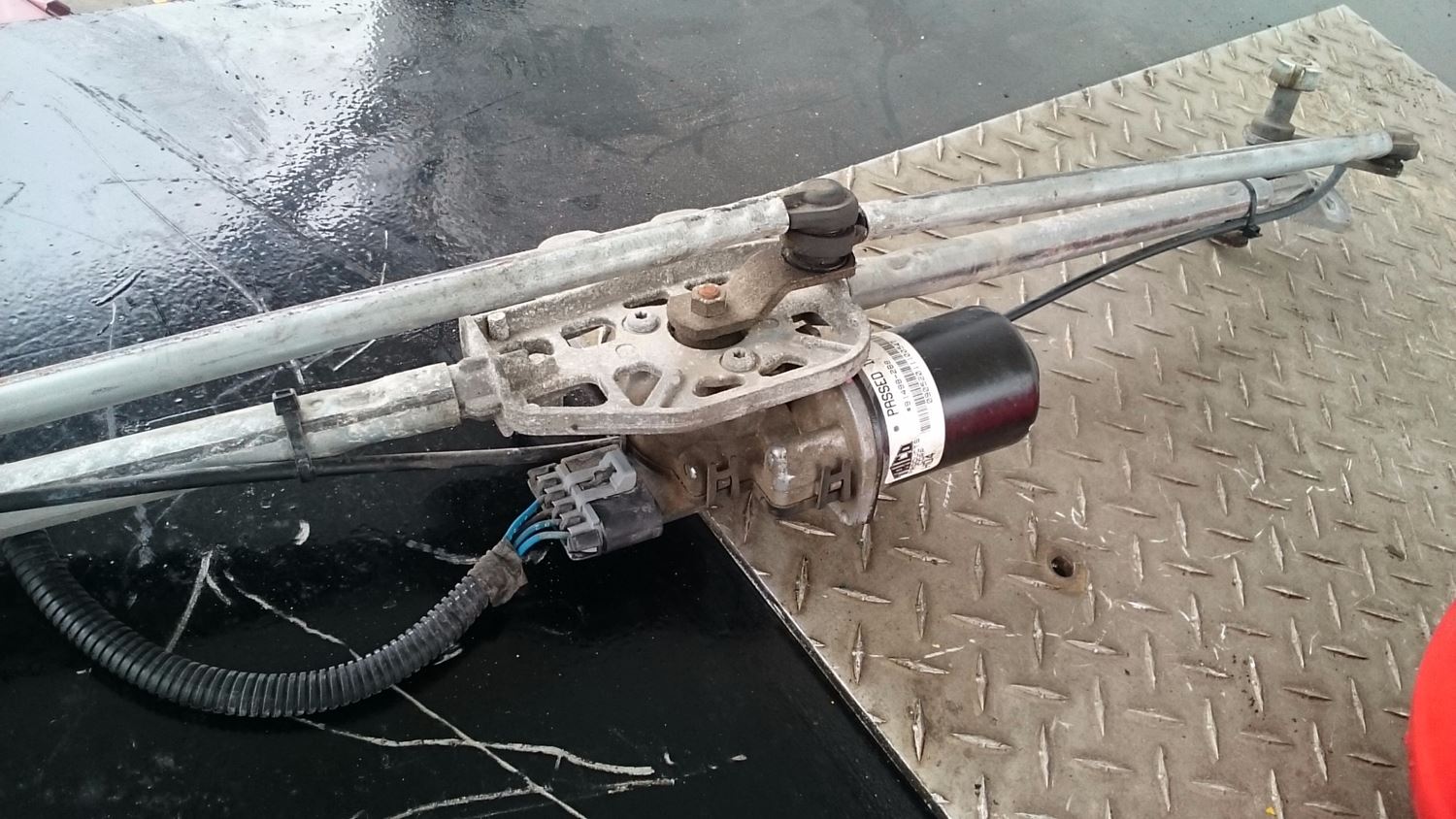 2012 Freightliner Cascadia (Stock SV37726) Wiper Motors TPI