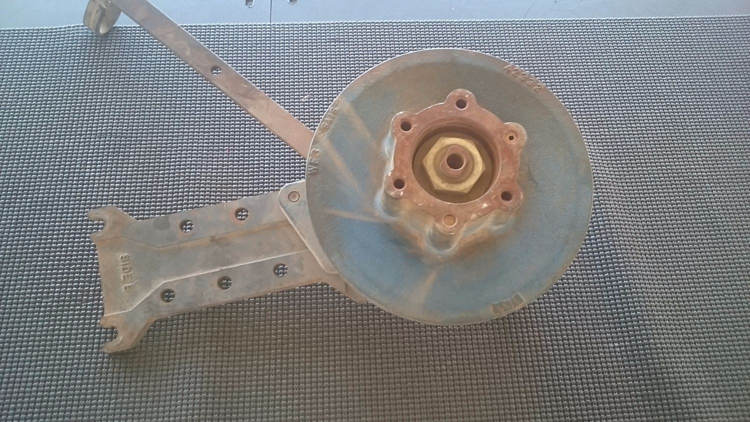 Fan Clutch/Hubs New and Used Parts American Truck Chrome