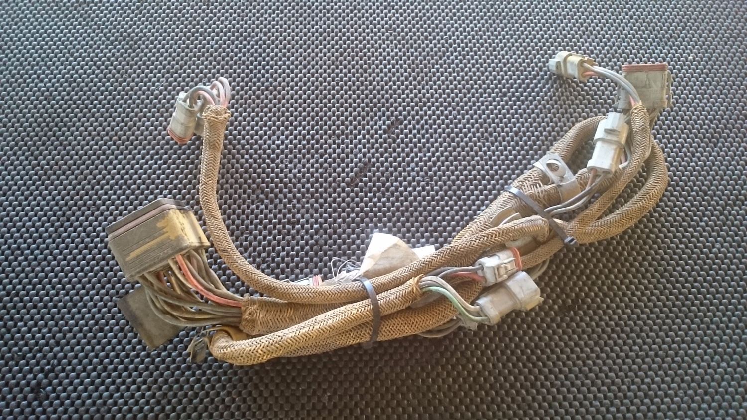 Stock #10885 - Wiring Harnesses | American Truck Chrome