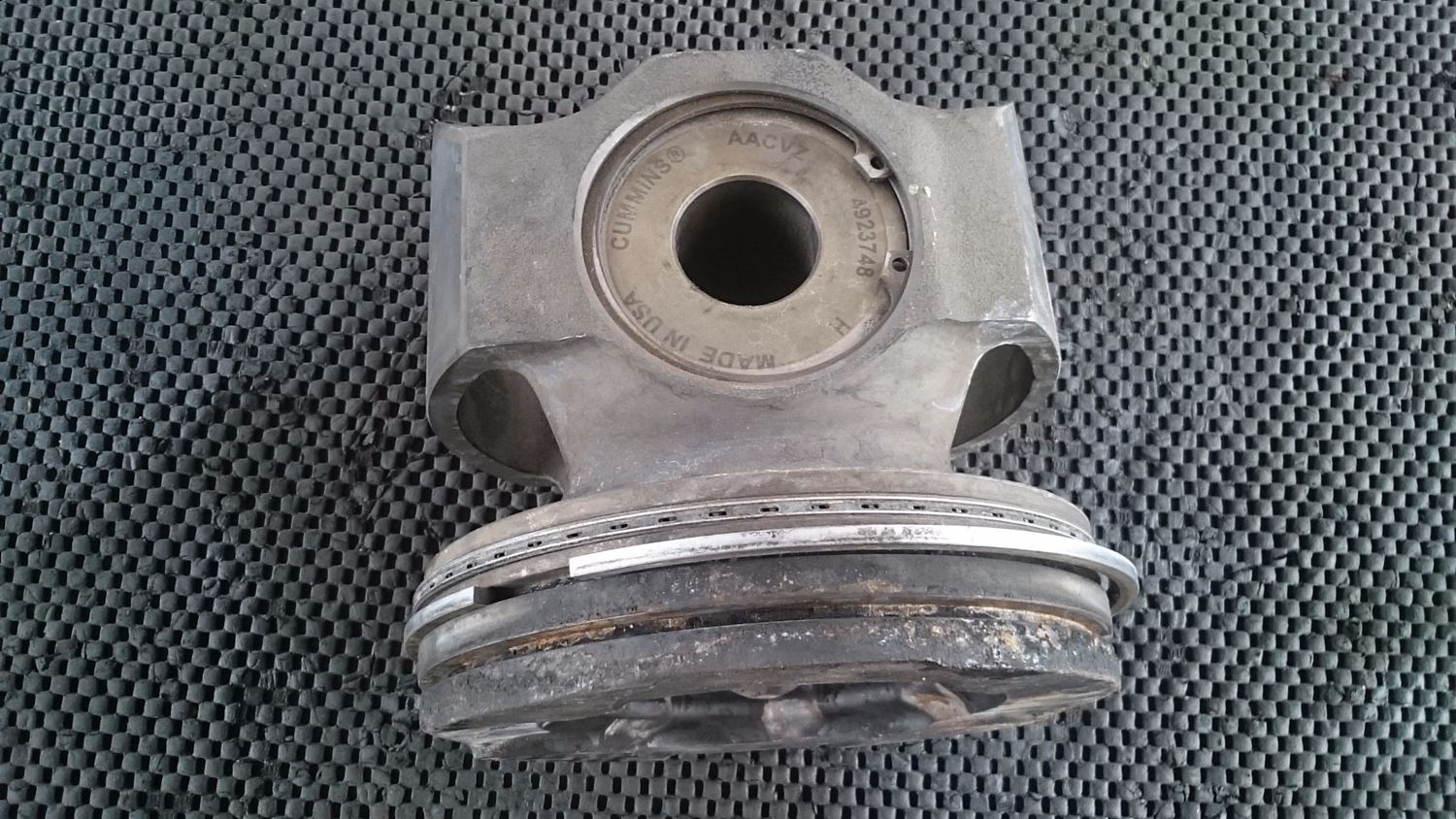 Cummins ISX (Stock 13175) Pistons and Rods TPI