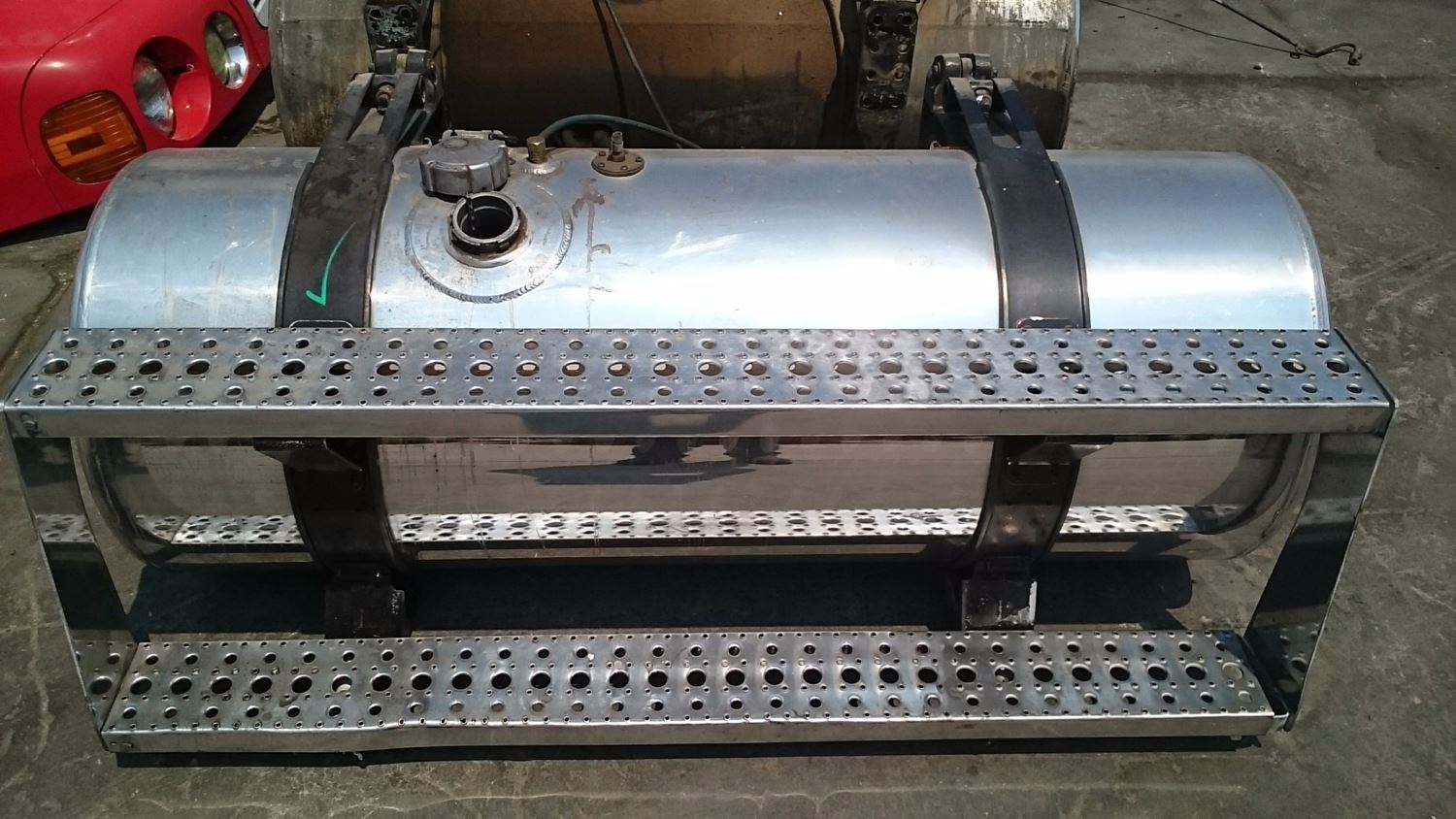 Fuel Tanks New and Used Parts American Truck Chrome