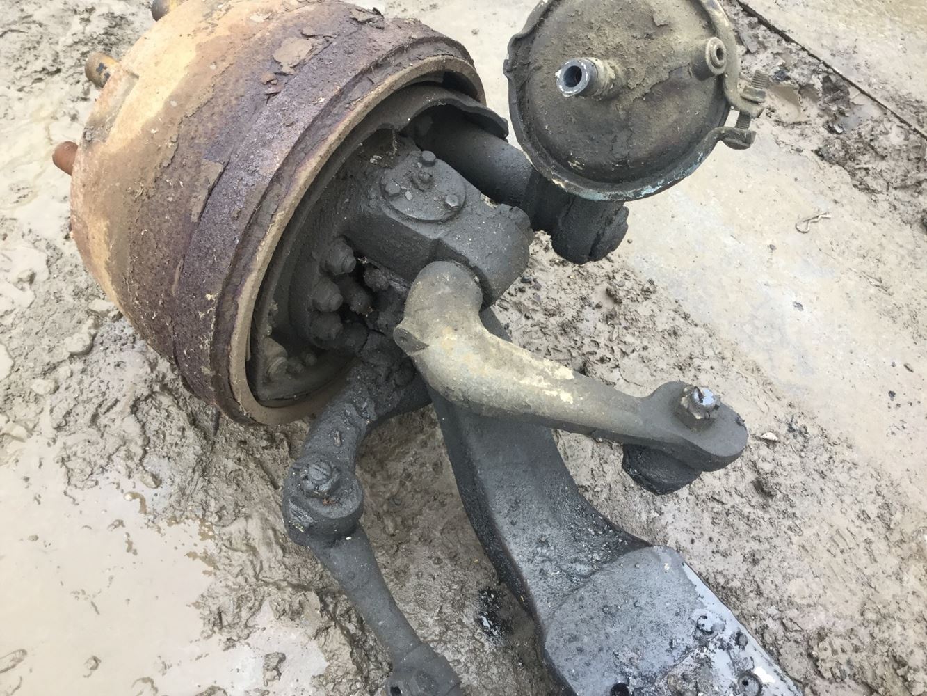 1989 Kenworth T600 (Stock SALVAGE932TFA281) Front Axles