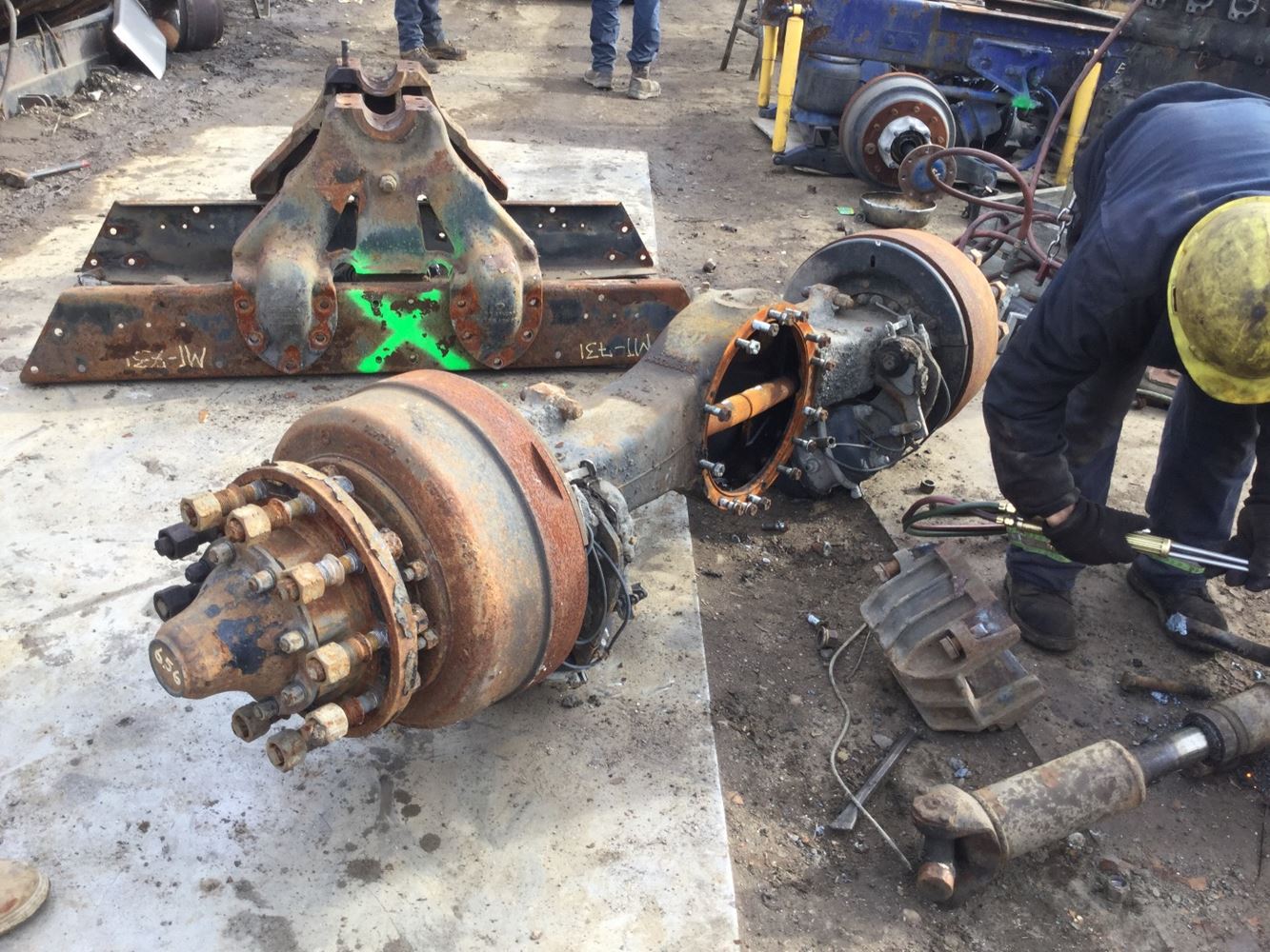 2004 Mack CRD113 (Stock #SALVAGE-469-MRH-244) | Axle ... u model mack truck wiring 