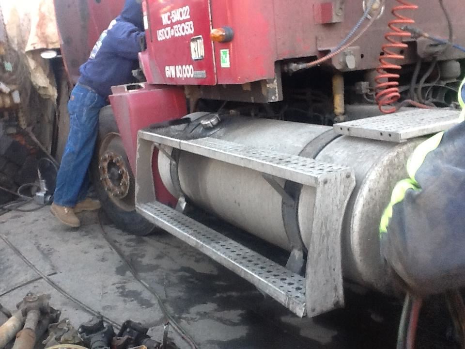 Used 2000 Freightliner CENTURY CLASS Fuel Tank for sale Freehold New