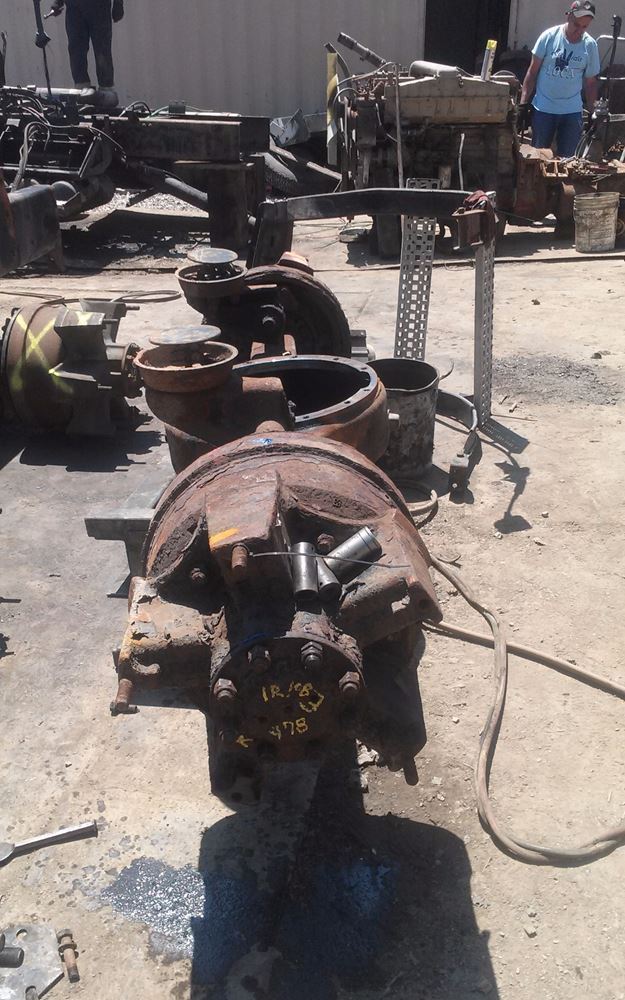 International RA57 (Stock #IRH-220) | Axle Housings (Rear) | TPI