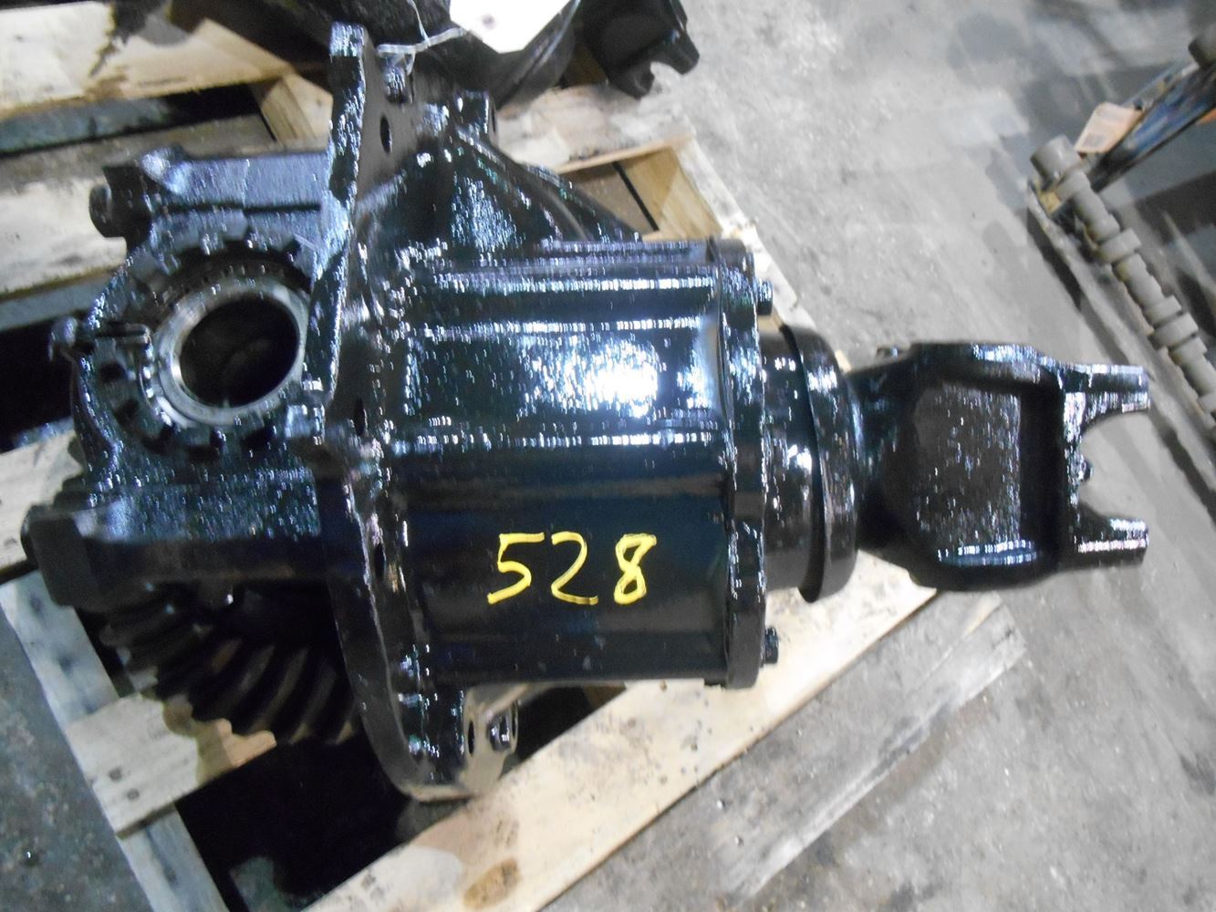  REAR-528 