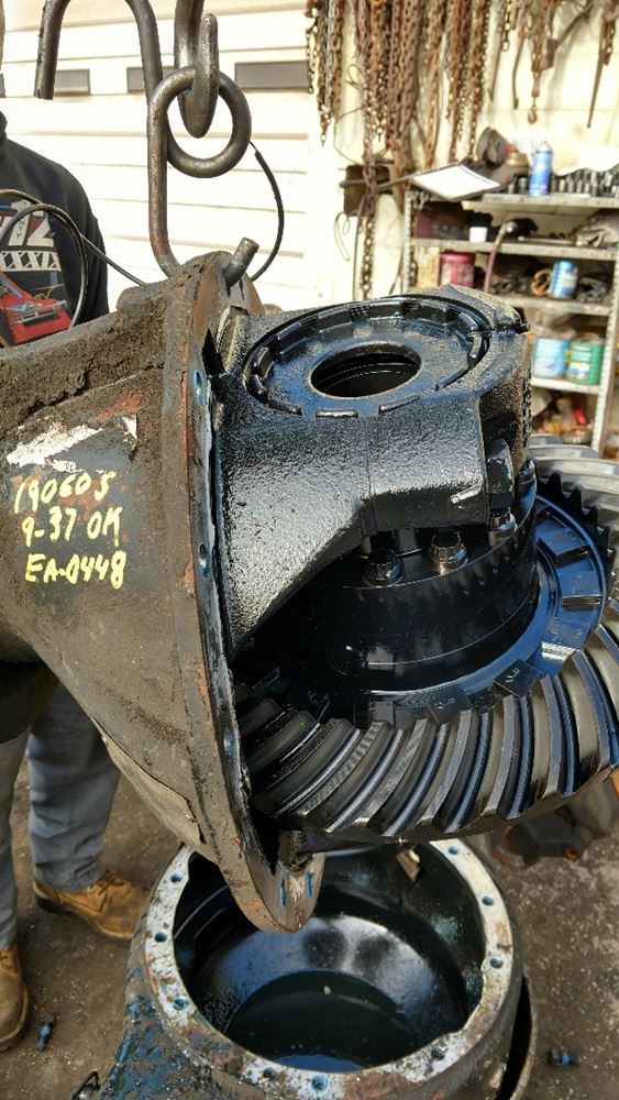 Used Eaton 19060S Rear Rear (Tandem Rear or Single) for sale | Bensalem ...