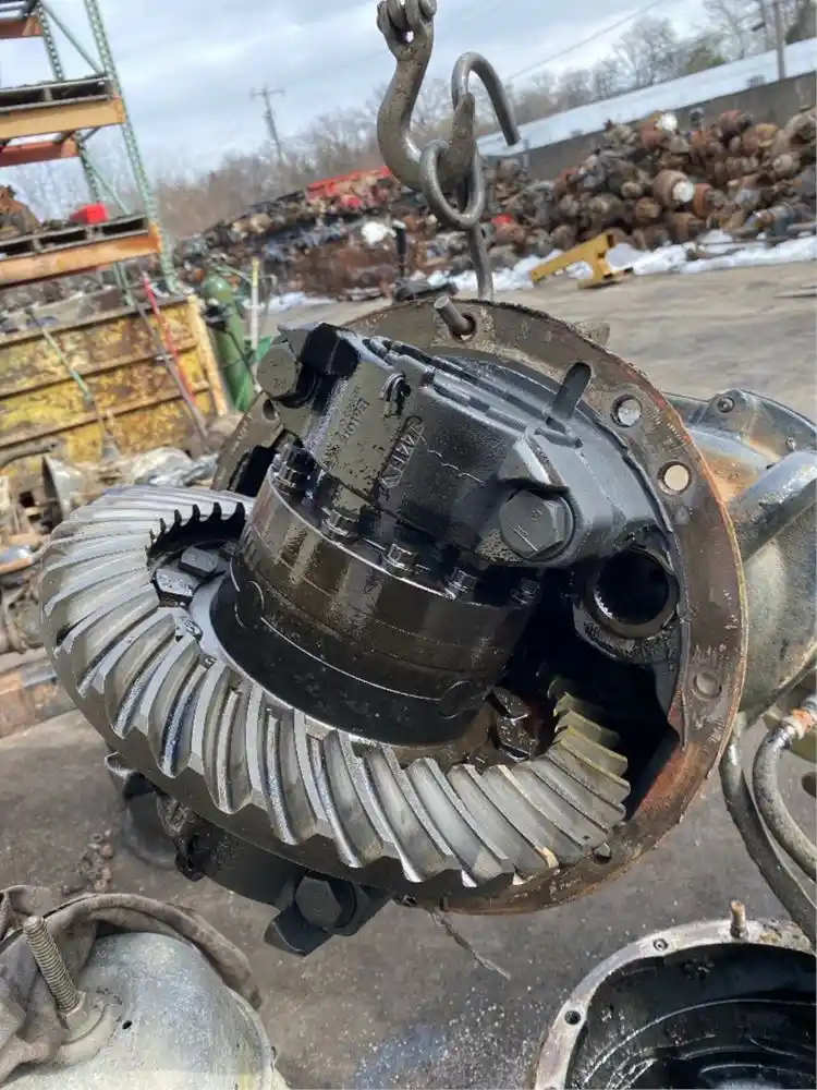 Used, Recycled, New, and Aftermarket Heavy Duty Truck Parts