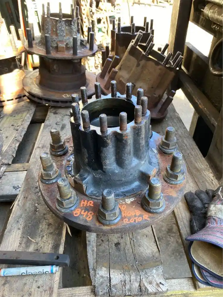 Used Hub Pilot / Unimount Rear Wheel End, Spoke and Hub for sale