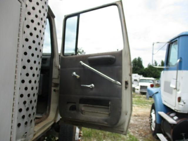 1988 Ford L9000 Stock 1508672 Doors Tpi