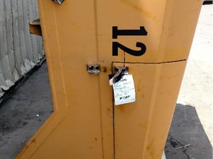 Used 1990 FREIGHTLINER FL112 Hood (Stock #9480)) Part Image