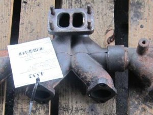 Used 2000 Cummins ISL Exhaust Manifold (Stock #4332)) Part Image