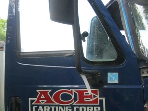 Used 2006 INTERNATIONAL 7600 Door (Stock #9044)) Part Image