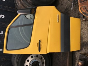 Used 2014 FREIGHTLINER SPRINTER 2500 Door (Stock #14230)) Part Image