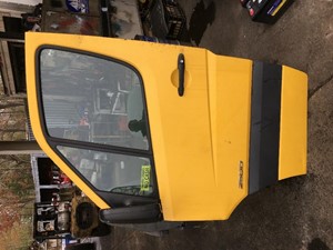 Used 2014 FREIGHTLINER SPRINTER 2500 Door (Stock #14229)) Part Image