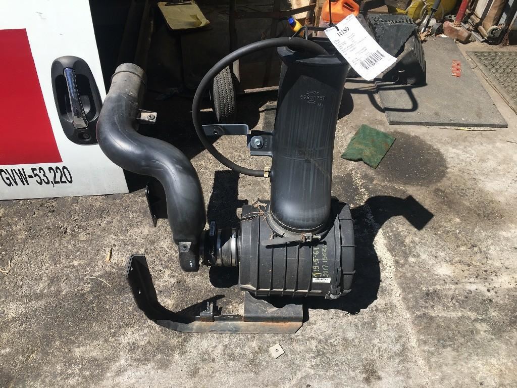 2017 ISUZU NPR (Stock 14189) Air Cleaners TPI