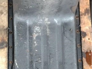 Used Cummins L10 Oil Pan (Stock #8681)) Part Image