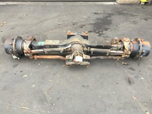 Core Dana 070BP100-1 Axle, Complete Rear (Stock #1343728)) Part Image