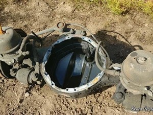 Used Eaton D190 Axle Housing (Rear) (Stock #11057)) Part Image