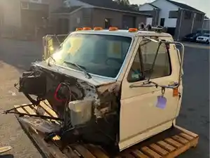 Used 1998 FORD F800 Cab (Stock #17429)) Part Image