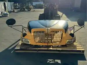 Used 2010 INTERNATIONAL CE Hood (Stock #16112)) Part Image