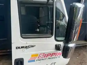 Used 2009 INTERNATIONAL DURASTAR 4400 Door (Stock #15918)) Part Image