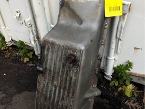 Used Mack DS8 Oil Pan (Stock #11925)) Part Image