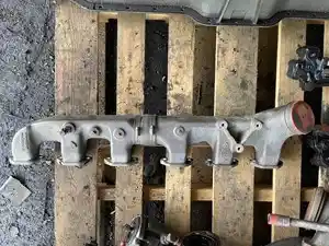Used 1994 Mack E7 Intake Manifold (Stock #15951)) Part Image