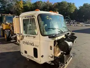 Used 1994 MACK CH613 Cab (Stock #17447)) Part Image