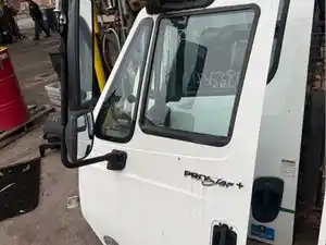 Used 2012 INTERNATIONAL Prostar Door (Stock #17529)) Part Image