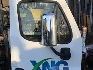 Used 2017 FREIGHTLINER CASCADIA Door (Stock #19813)) Part Image