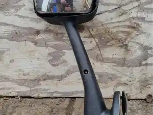 Used 2016 VOLVO VNL Mirror Image